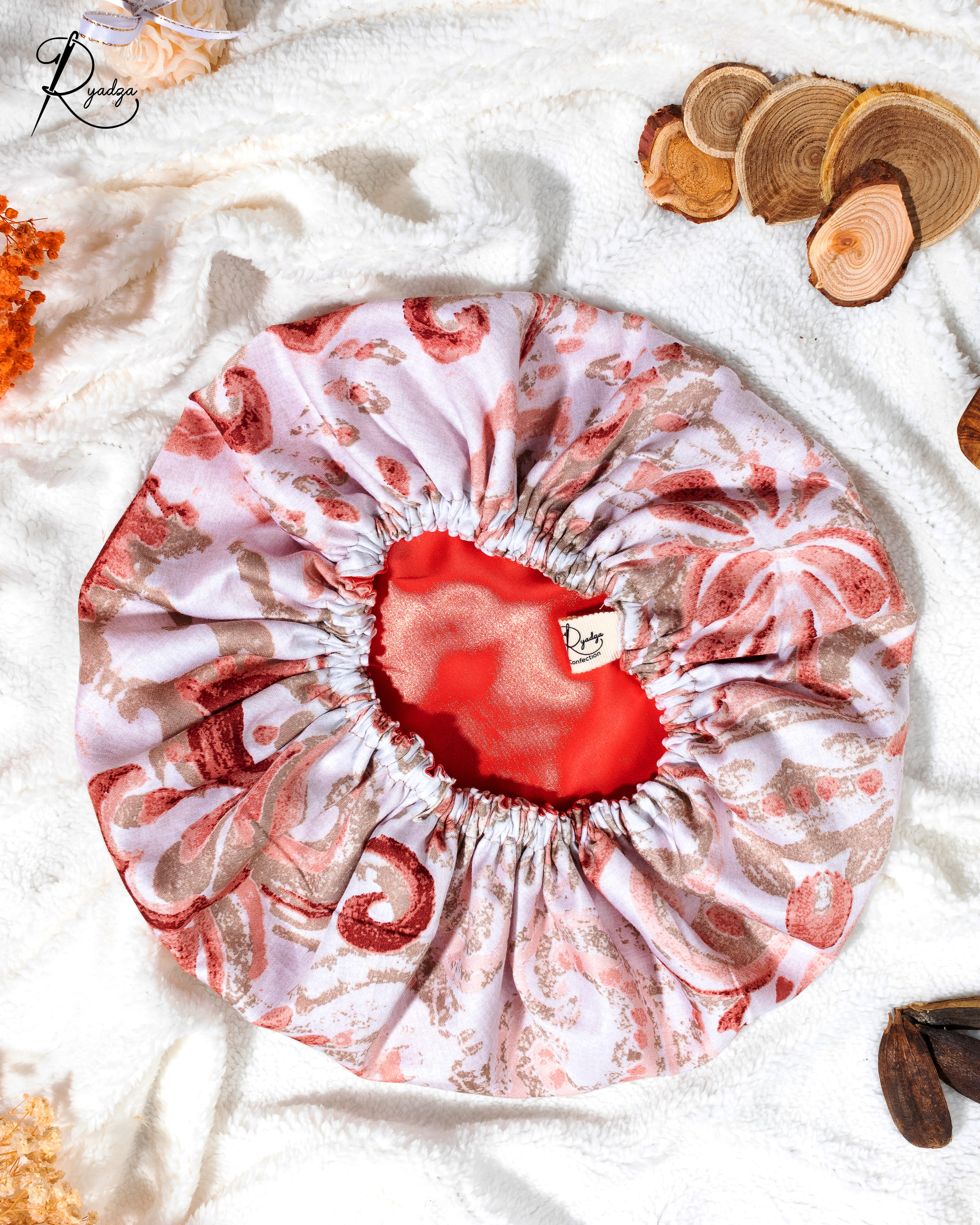 Les Bonnets en Satin de Coton