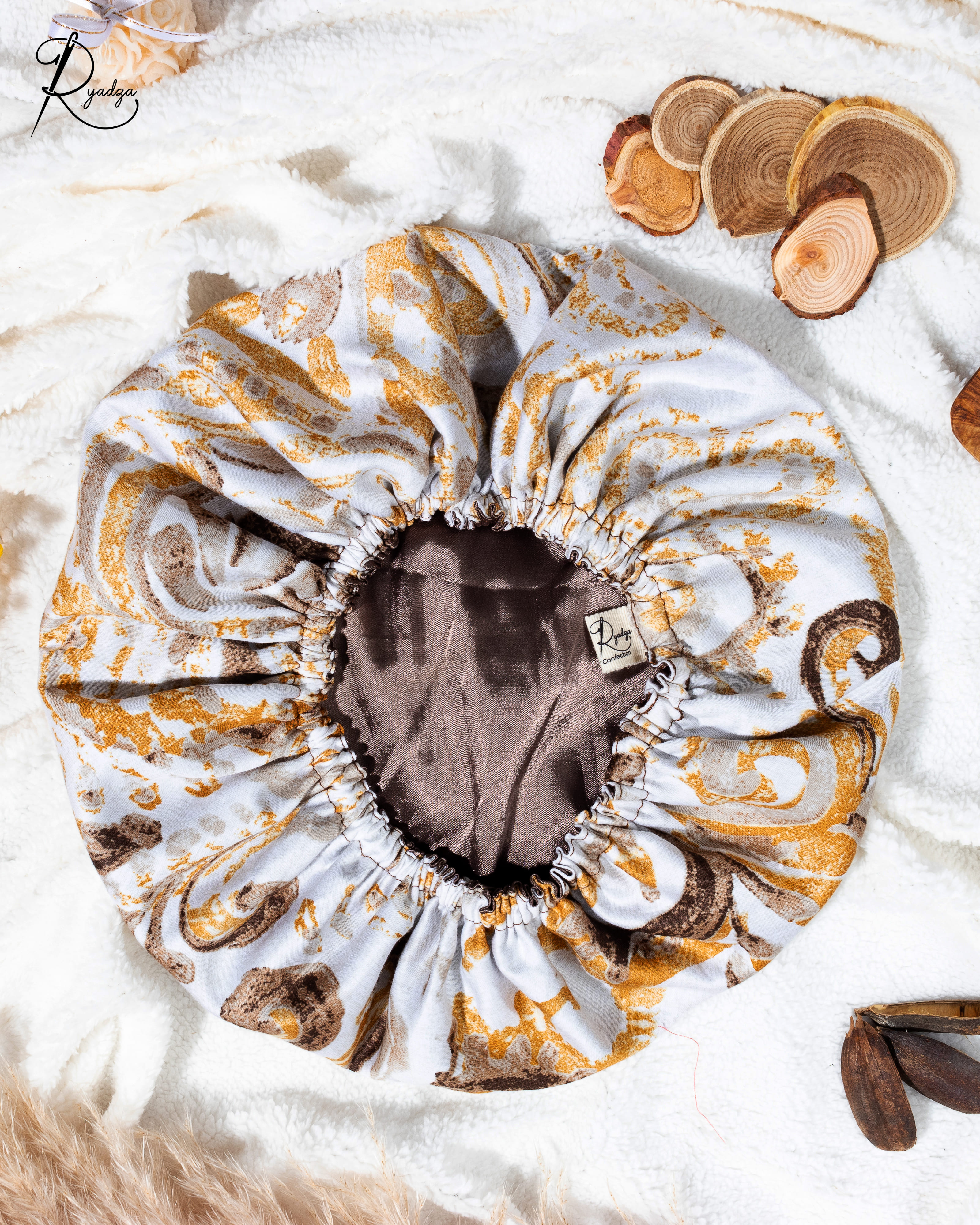 Les Bonnets en Satin de Coton